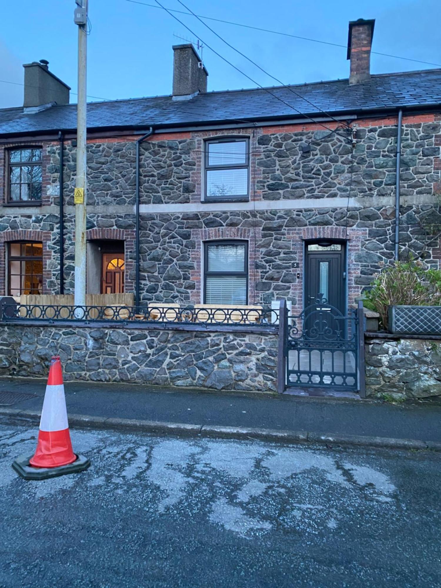 Snowdonia Quarryman Cottage لانبرس المظهر الخارجي الصورة